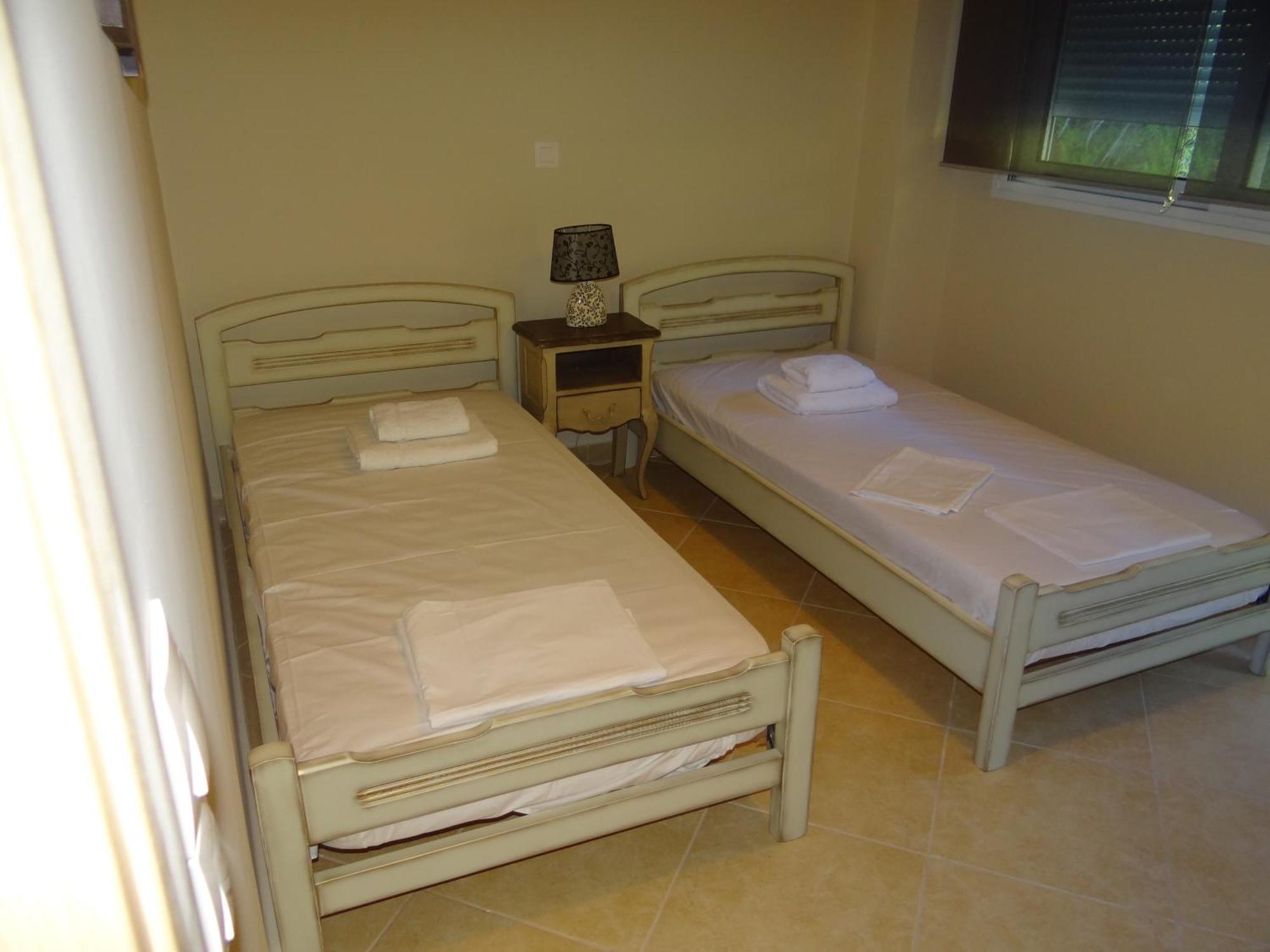 Aperanto House Paralia Loutsas Bilik gambar