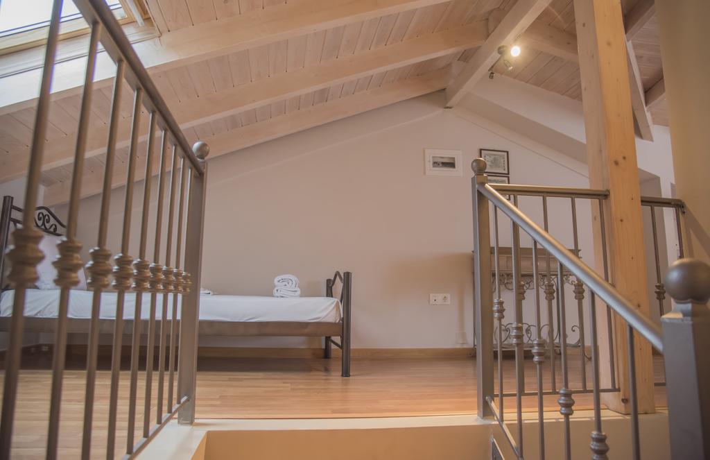 Aperanto House Paralia Loutsas Luaran gambar