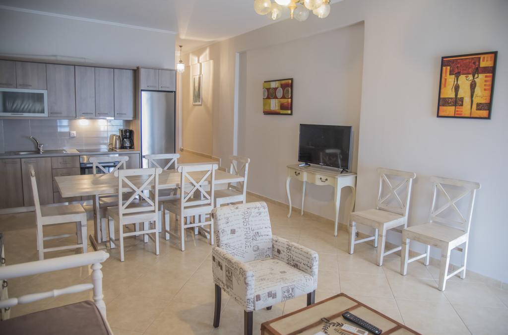 Aperanto House Paralia Loutsas Luaran gambar